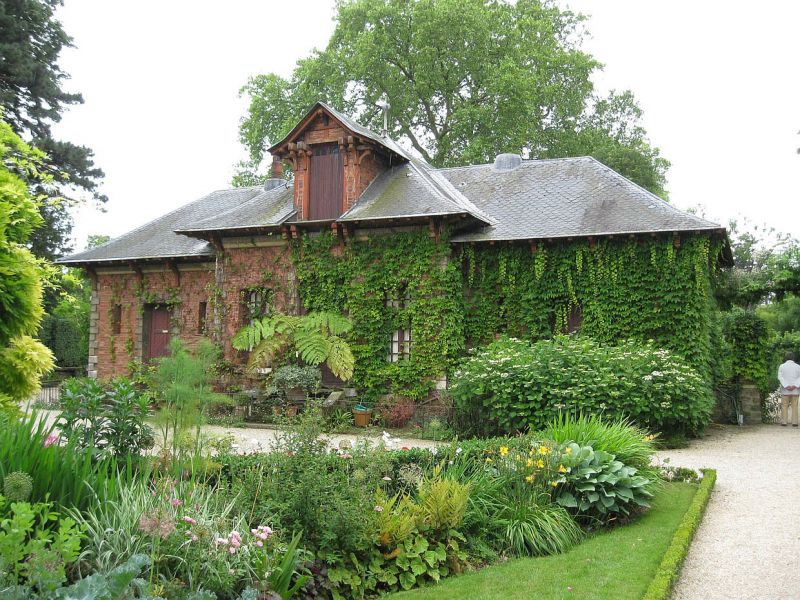 HouseOfTheGardener.jpg